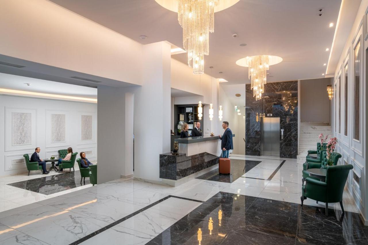 Hotel Leul De Aur Sebes  Bagian luar foto