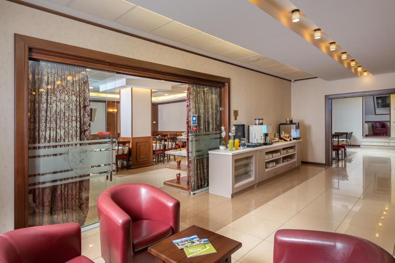 Hotel Leul De Aur Sebes  Bagian luar foto